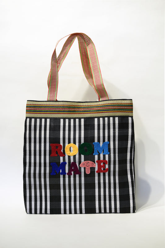 VIVAN ROOM MATE HAND EMBROIDERY TOTE BAG 004 BLACK