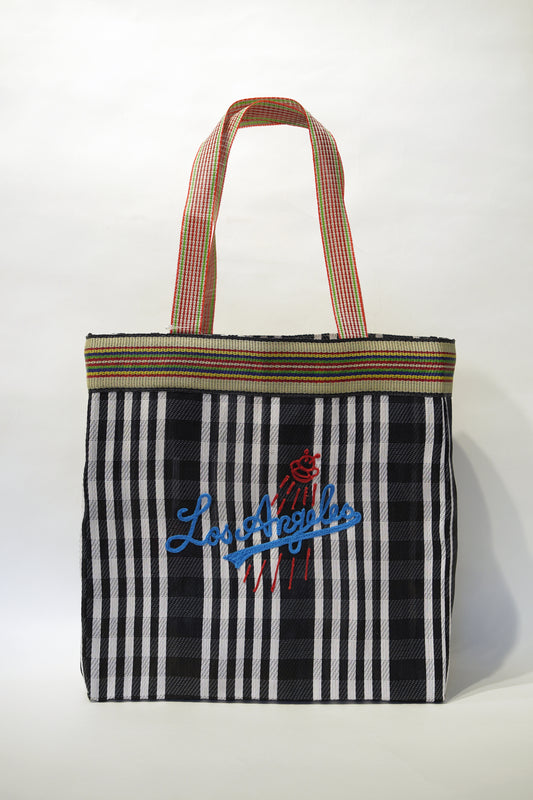 VIVAN Los Angeles HAND EMBROIDERY TOTE BAG 001 BLACK