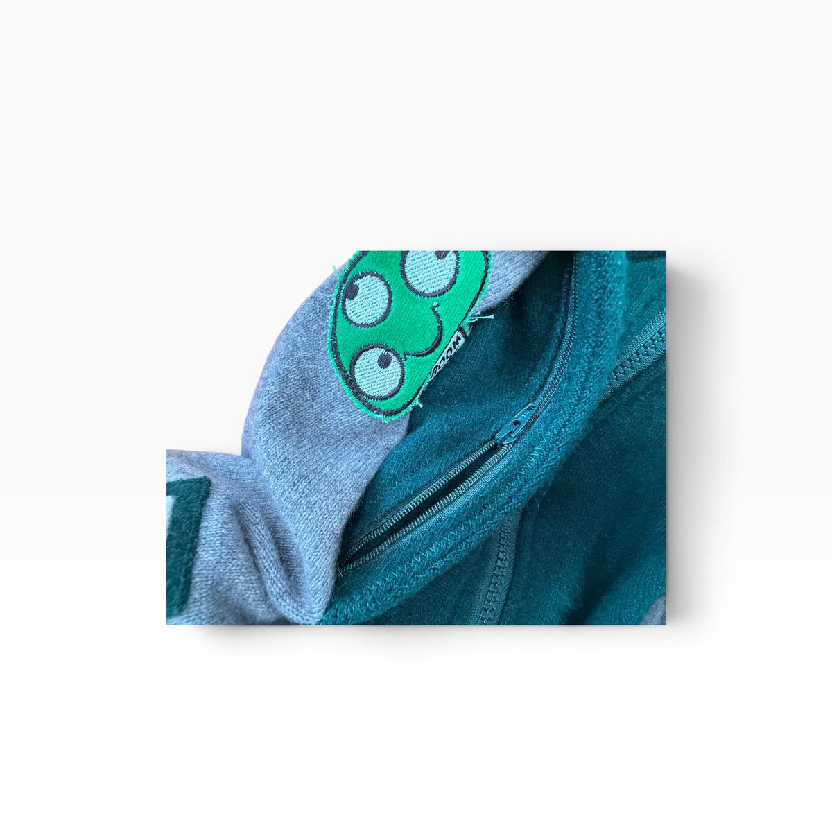 ONE LOVE MALIBU three-eye patch and cashmere detail, background removed