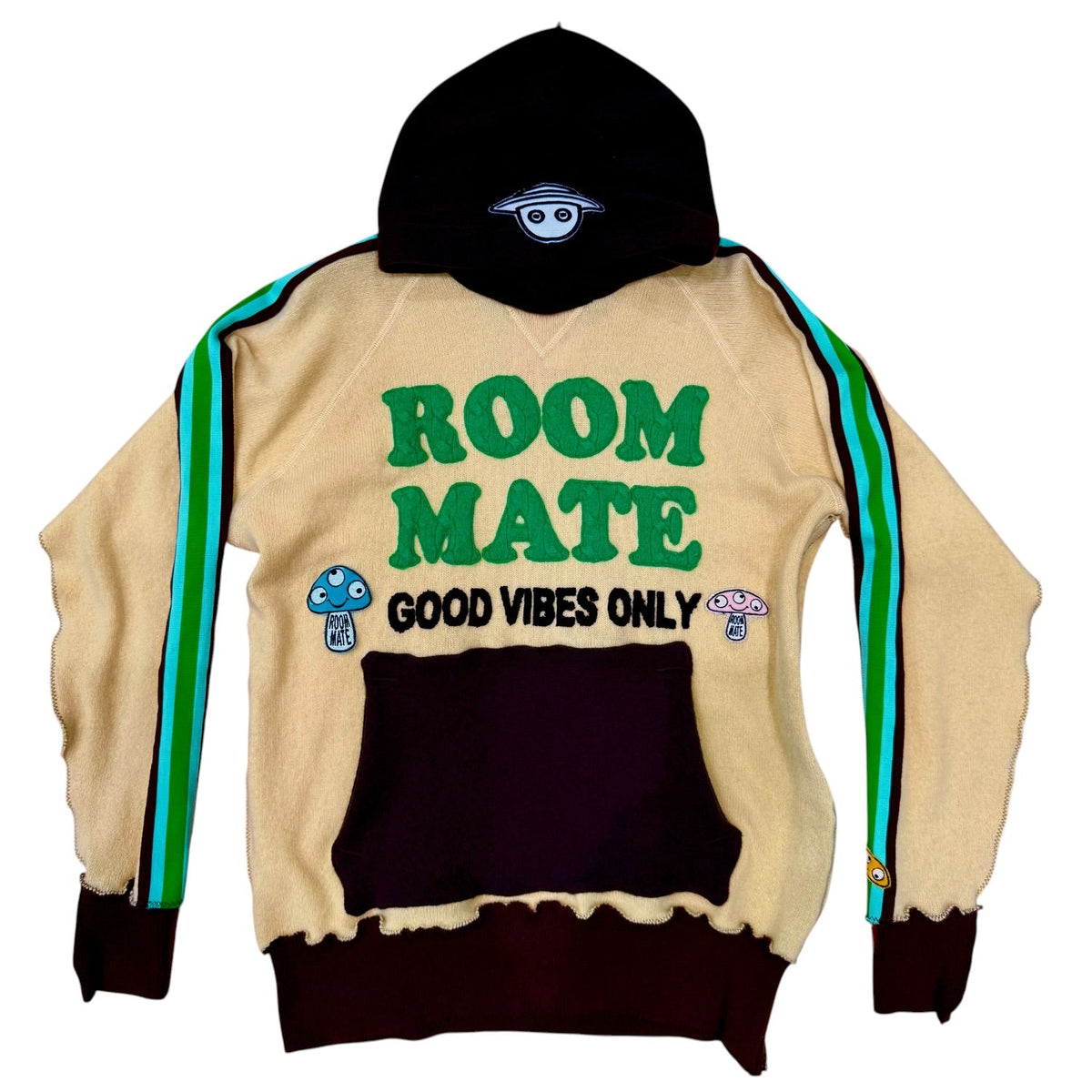 Recycled Cashmere Hoodie ROOM MATE Good Vibes Only