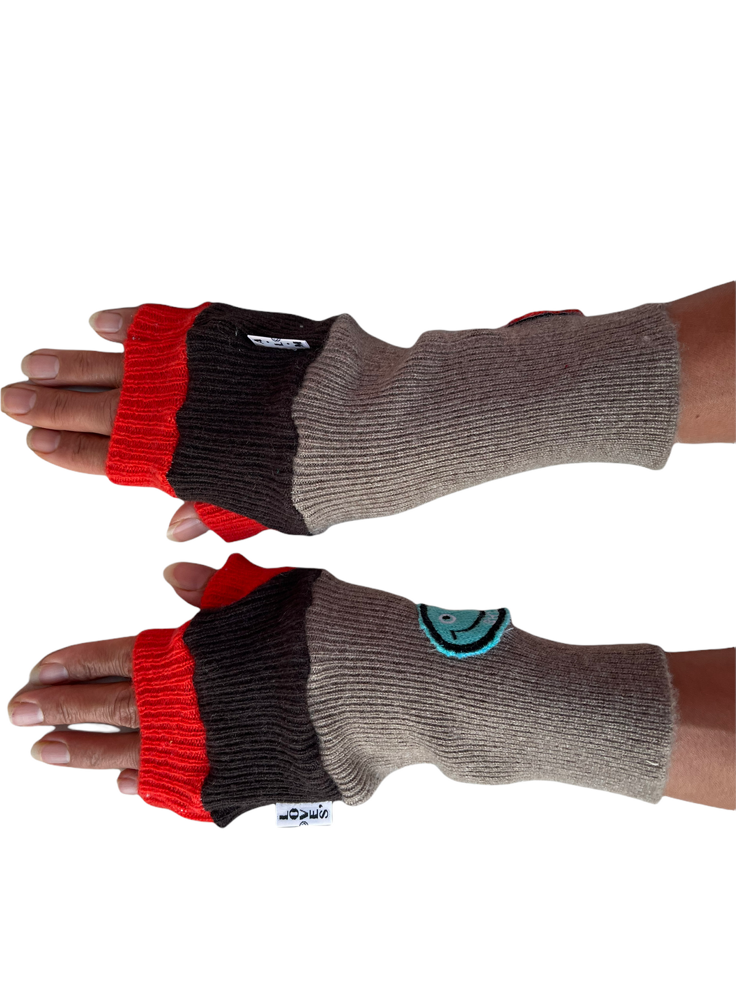 A LOVE MOVEMENT Recycled Cashmere Women's gloves w/patch  #17