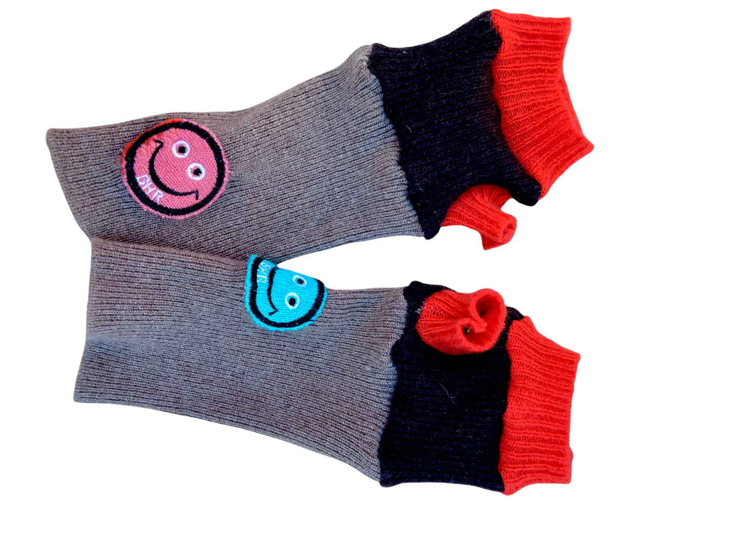 A LOVE MOVEMENT Recycled Cashmere Women's gloves w/patch  #17